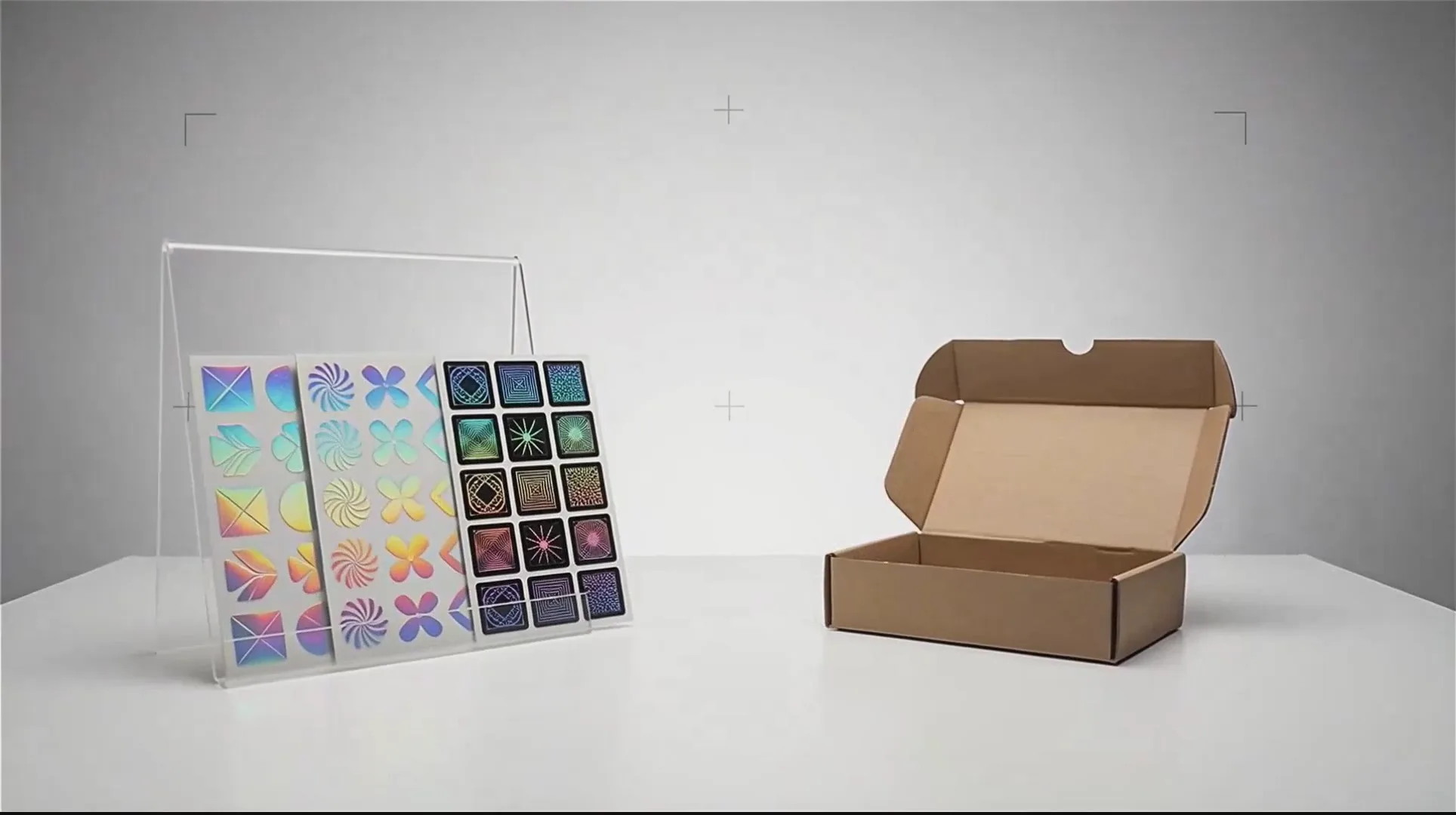 Özel Holografik Kesim Çıkartmalar - UV Laminasyonlu Hava Koşullarına Dayanıklı Vinil: Video Rehberi